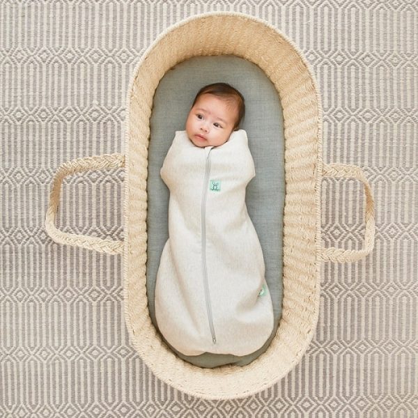 Saculet Swaddle Cocoon infasat Bebe Bumbac  3-6 luni - 1.0 Tog Gri ErgoPouch - imagine 4