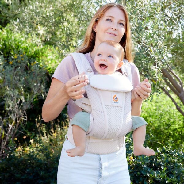 Marsupiu Omni Breeze Natural Beige Ergobaby - imagine 4