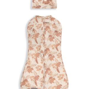 Saculet Swaddle infasat Bebe Bumbac + Caciulita -  Second Step Animale de Epoca Almond Sleepee