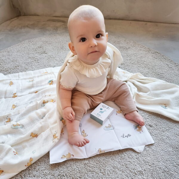 Muselina Swaddle bambus 120x120 cm - Lucky Ducky - imagine 5